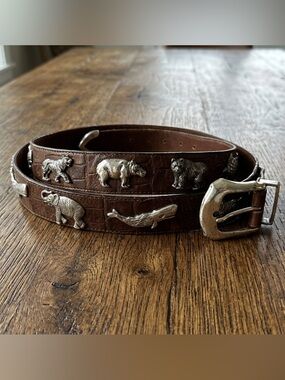 Vintage Honest Brown Leather Zoo Animal Concho Western Belt Size 30